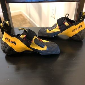 La Sportiva skwama climbing shoes .